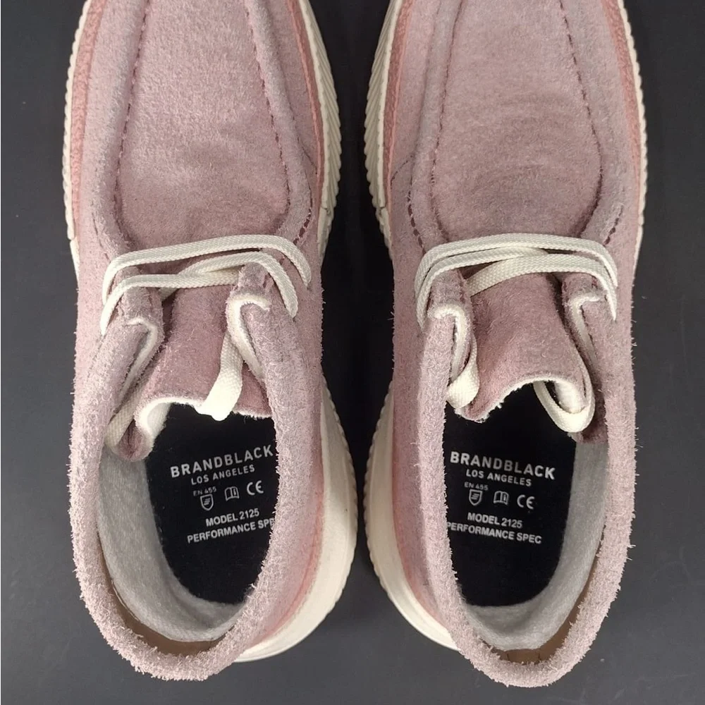 Brandblack Women's Pink Suede Sneakers size 9 pre owned Exellent condition